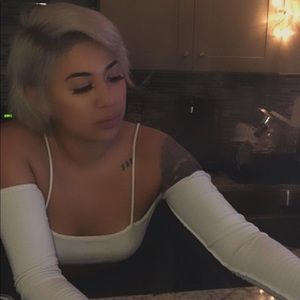 Meet your Posher, Monique